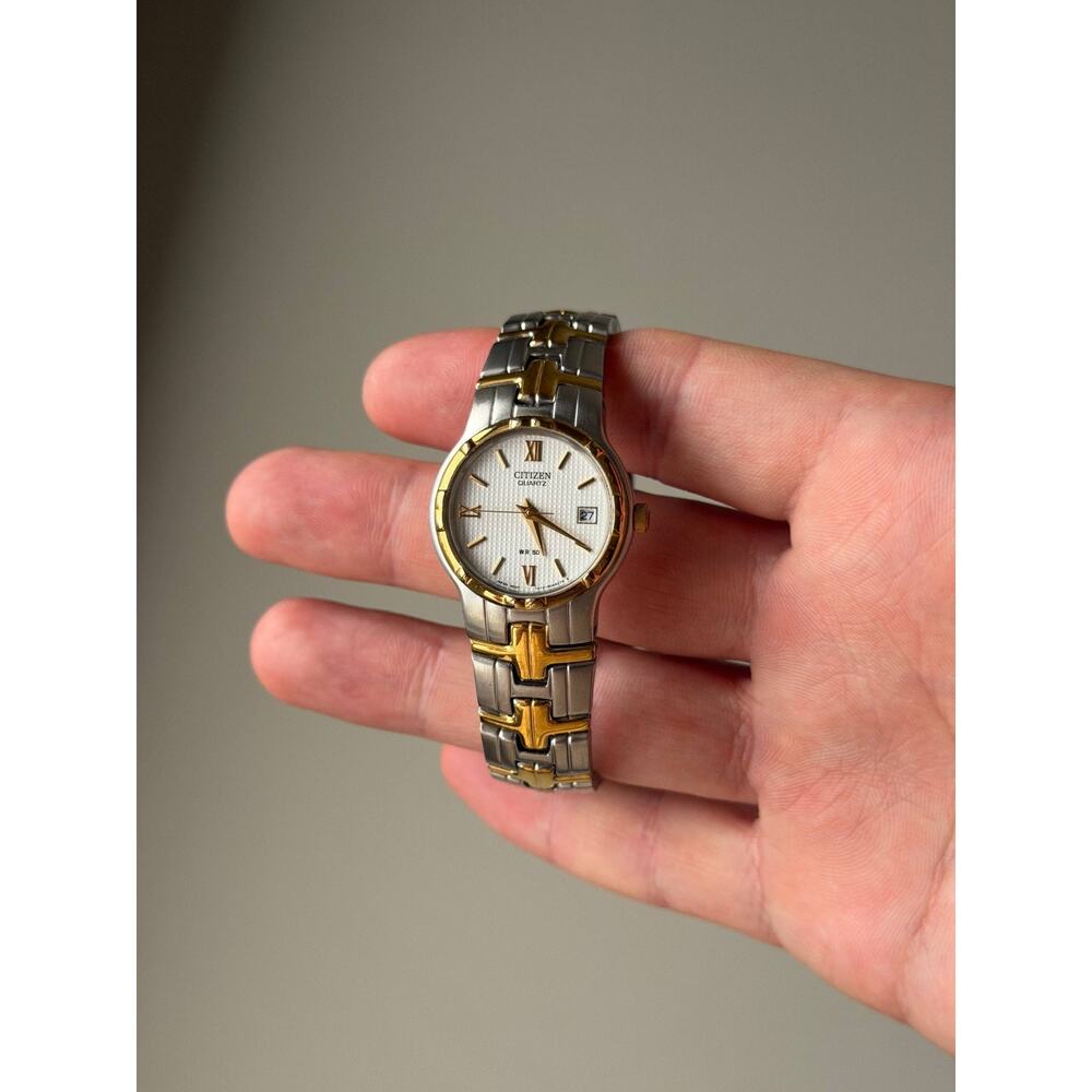 Citizen Women’s Y2K Quartz Watch White Dial Date Two Tone Gold Silver Retro 8" - Picture 11 of 15